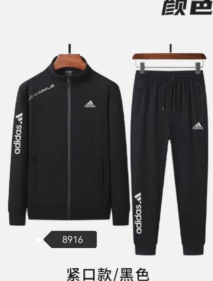 Pijamas 
Mens Size
170 dhs✅

Zain27
♥️♥️♥️