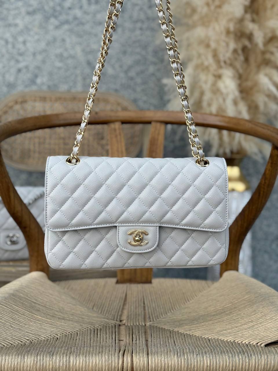 CHANEL
25cm
370 dhs✅
Top quality 
With box🎁

Zain167
♥️♥️♥️
