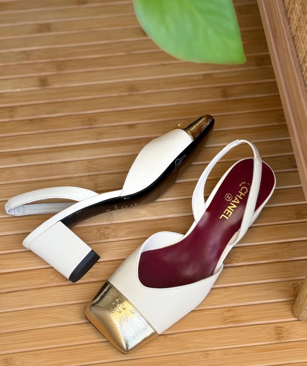 Chanel 🌴
Size 36-41
_Super master high quality_🪡
450 dhs💓

Zain303
♥️♥️♥️