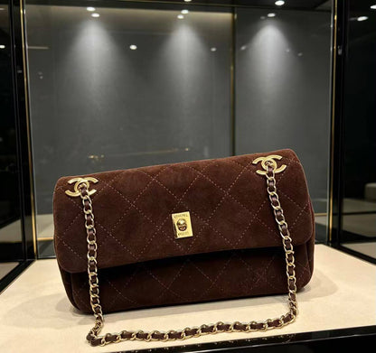 chanel 

new arrival
350 dhs🇦🇪🇦🇪

#25cm🥰🥰

Zain228
♥️♥️♥️