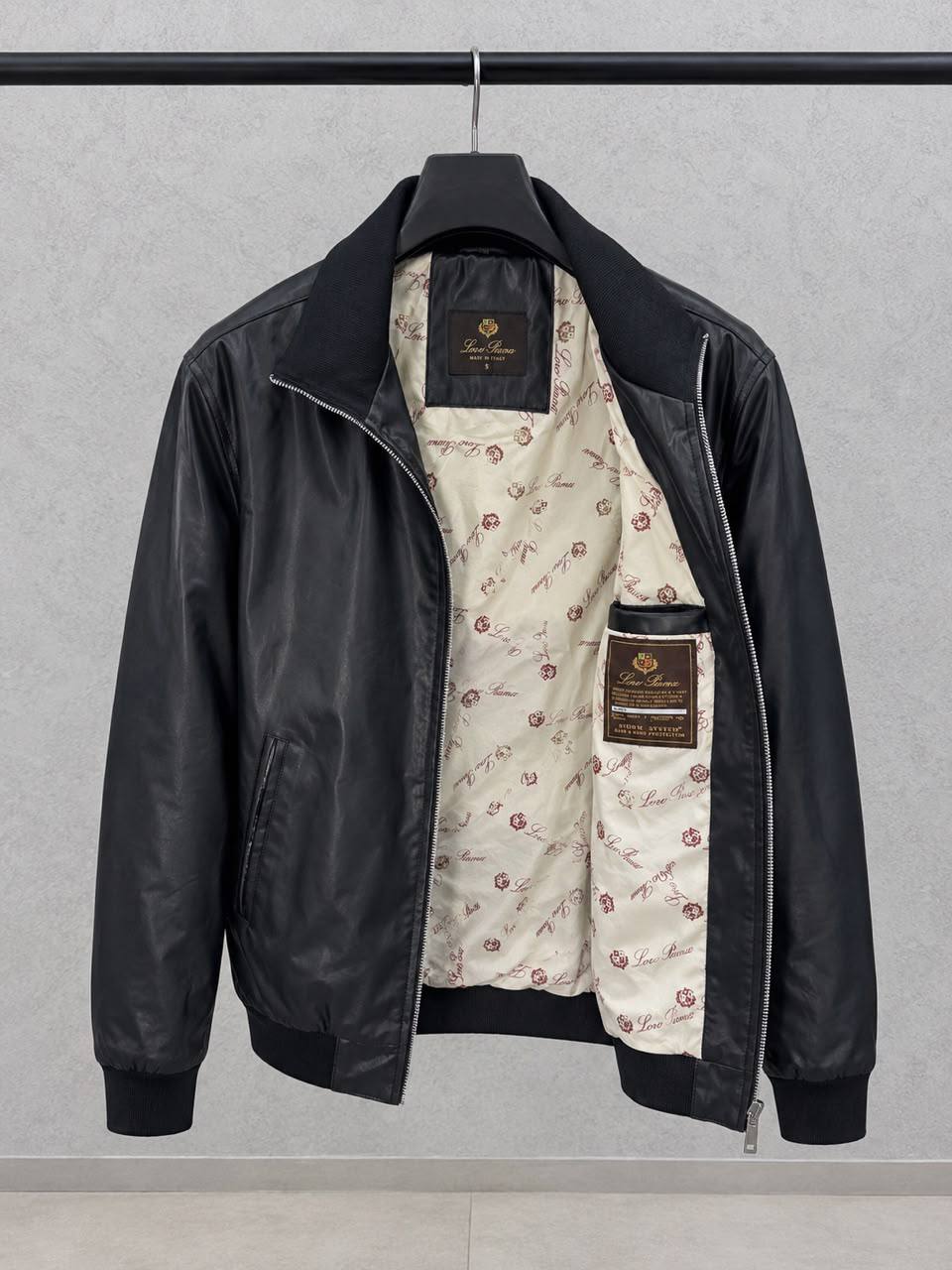 LORO PIANA JACKET ❣️
LEATHER 
SUPER MASTER QUALITY ✨
SIZE :Sto XXL

750 dhs🇦🇪🇦🇪🇦🇪

Zain327
♥️♥️♥️