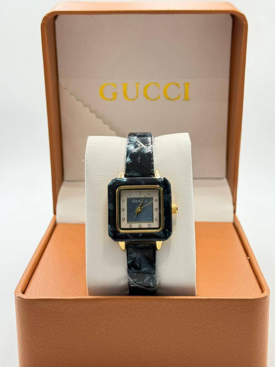 Gucci Ladies
*Offer price 
55 dhs🪙💕

Zain08
♥️♥️♥️