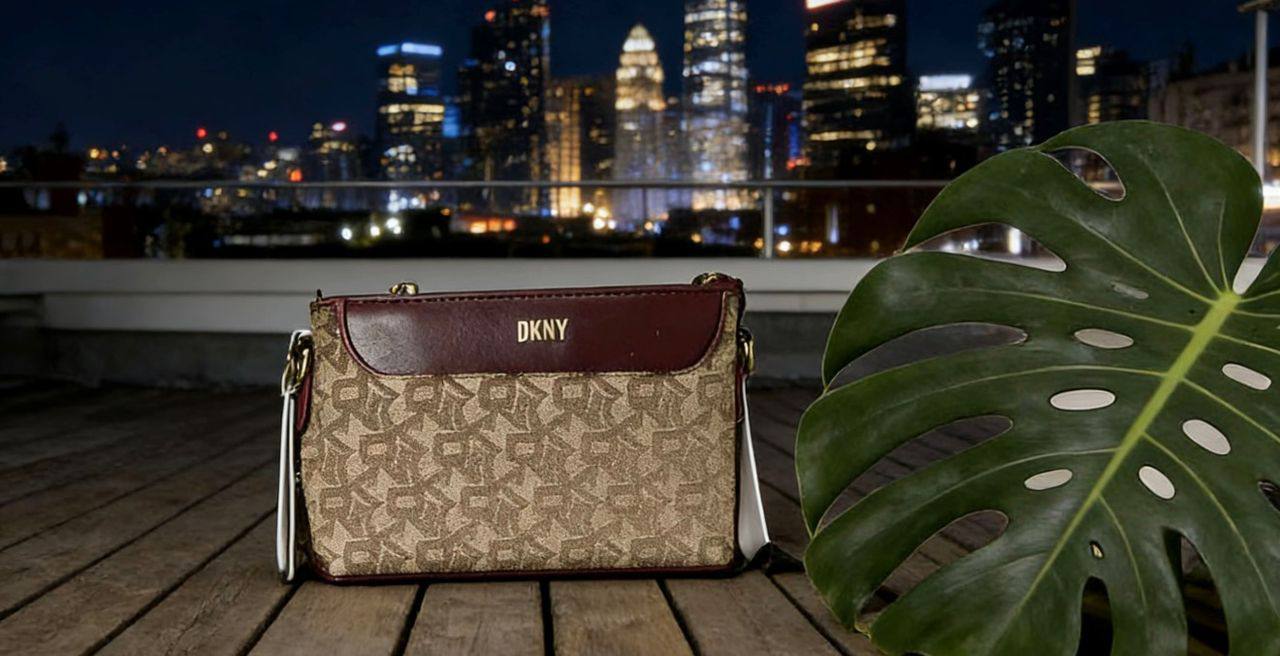 DKNY
100 dhs🪙🌨️
SIZE：22cm

good quality 

with box
🎁🎁🎁

Zain35
♥️♥️♥️