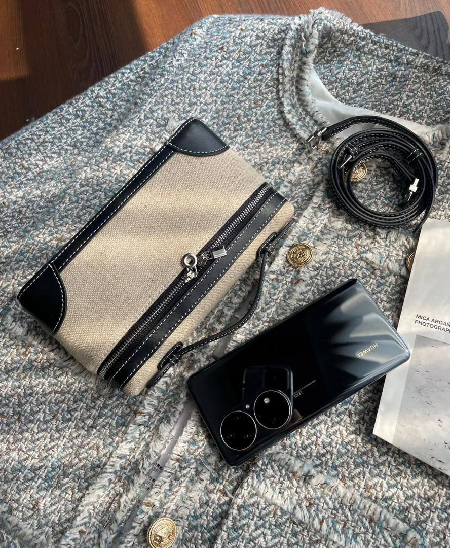 Loro Piana
90 dhs🪙🌨️
SIZE：19cm
Good quality 

with box
🎁🎁🎁

Zain35
♥️♥️♥️