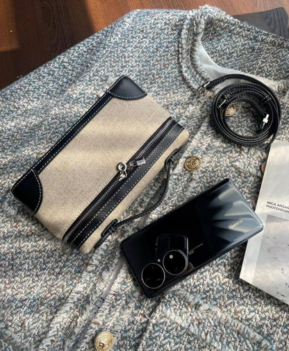 Loro Piana
90 dhs🪙🌨️
SIZE：19cm
Good quality 

with box
🎁🎁🎁

Zain35
♥️♥️♥️