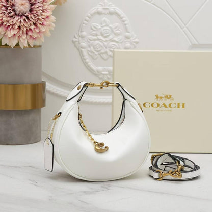 Coach 
80 dhs✅

with box🎁🎁🎁

Zain42
♥️♥️♥️