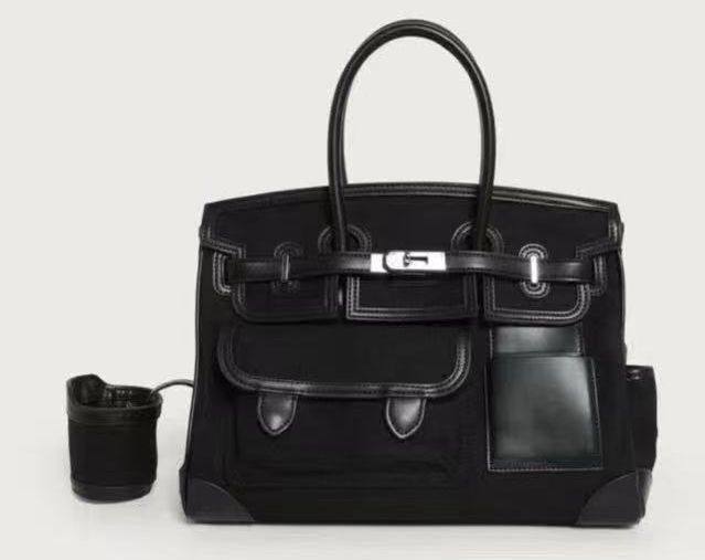 Hermes
140 dhs❣️

Zain143
♥️♥️♥️