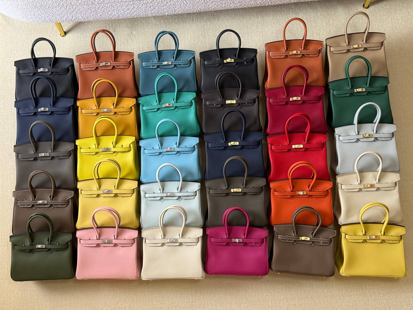 Hermes birkin 25cm💕master quality😍

with box❤️
🎁🎁🎁

400 dhs🪙🌨️

Zain52
♥️♥️♥️