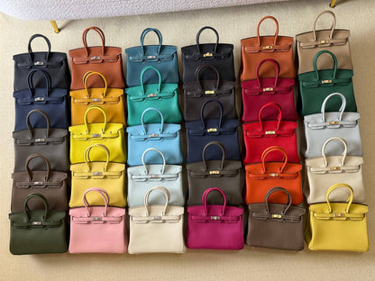 Hermes birkin 25cm💕master quality😍

with box❤️
🎁🎁🎁

400 dhs🪙🌨️

Zain52
♥️♥️♥️