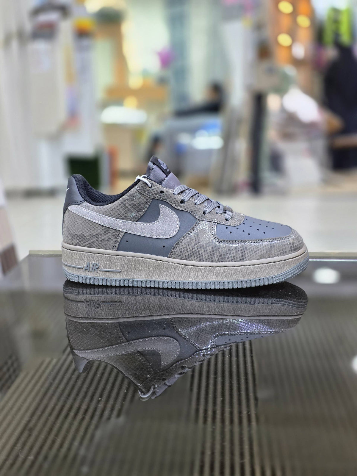 Nike

40 to 45
100 dhs🇦🇪🇦🇪

Zain27
♥️♥️♥️