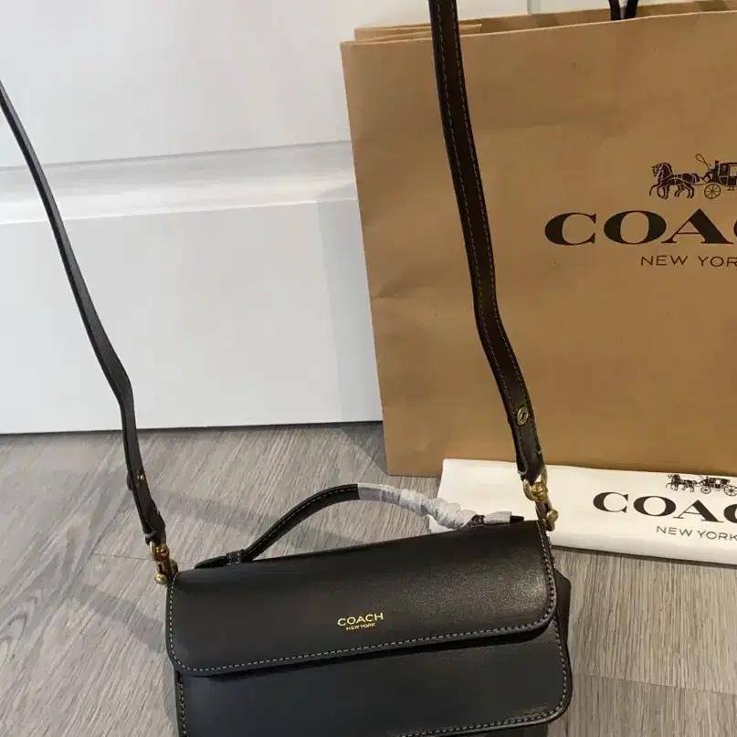 Coach
Master ❣️❣️❣️
For Price 👇 WTSP Text Zain 0568585901

Zain248
♥️♥️♥️