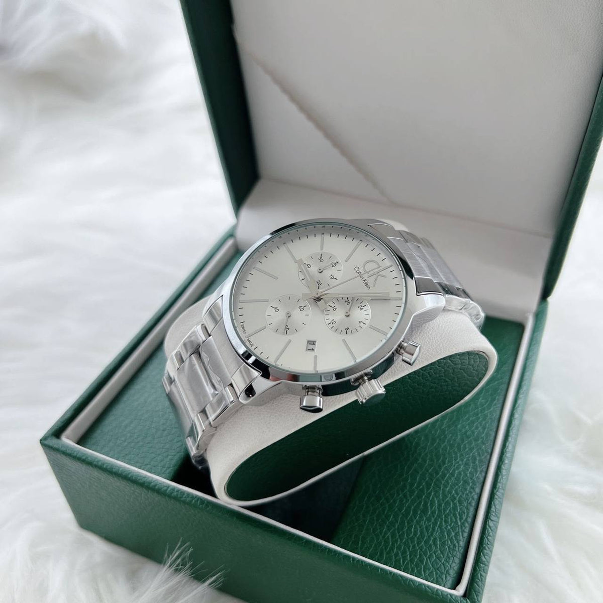 Stop watch

Rolex 
Tissot
Franck muller 
Burberry
Versace 
Omega
Armani
Gucci

80 dhs

Zain45
♥️♥️♥️