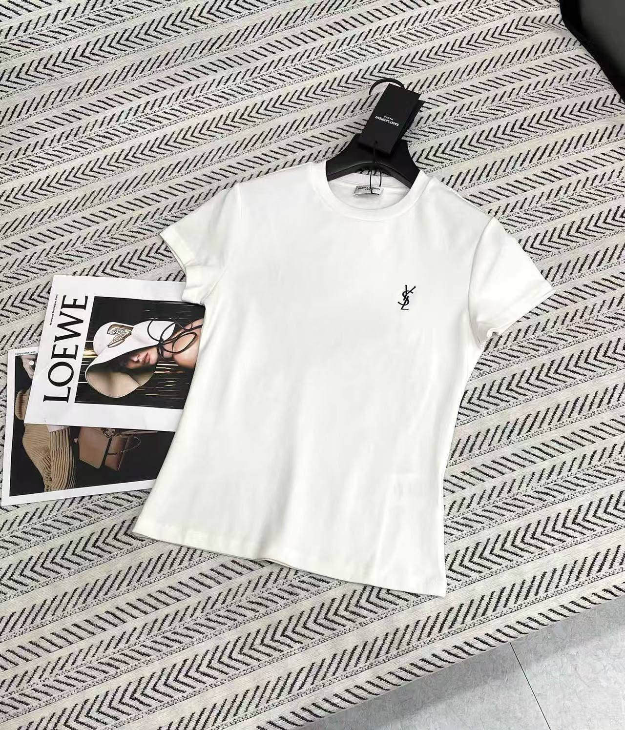 ❤️‍🔥 YvEsSAINTLAURENT❤️‍🔥
YSL
      ✨MASTER QUALITY ✨
        Sizes; S,M,L,XL
280 dhs✅

Zain287
♥️♥️♥️