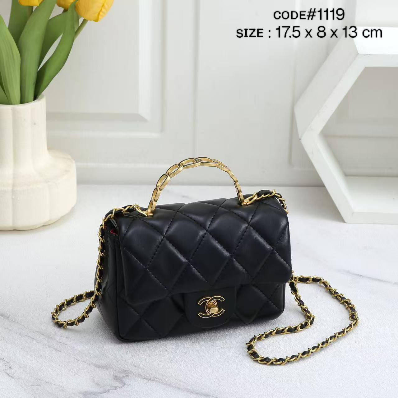 CHANEL ᴄʟᴀssɪᴄ
ᴛᴏᴘ ʜᴀɴᴅʟᴇ ᴍɪɴɪ ғʟᴀᴘ
ʟᴀᴍʙsᴋɪɴ ᴍᴀᴛᴇʀɪᴀʟ
sɪᴢᴇ : 17.5 cm
ᴡɪᴛʜ BOX
🎁🎁🎁

85 dhs🪙🌨️

Zain31
♥️♥️♥️