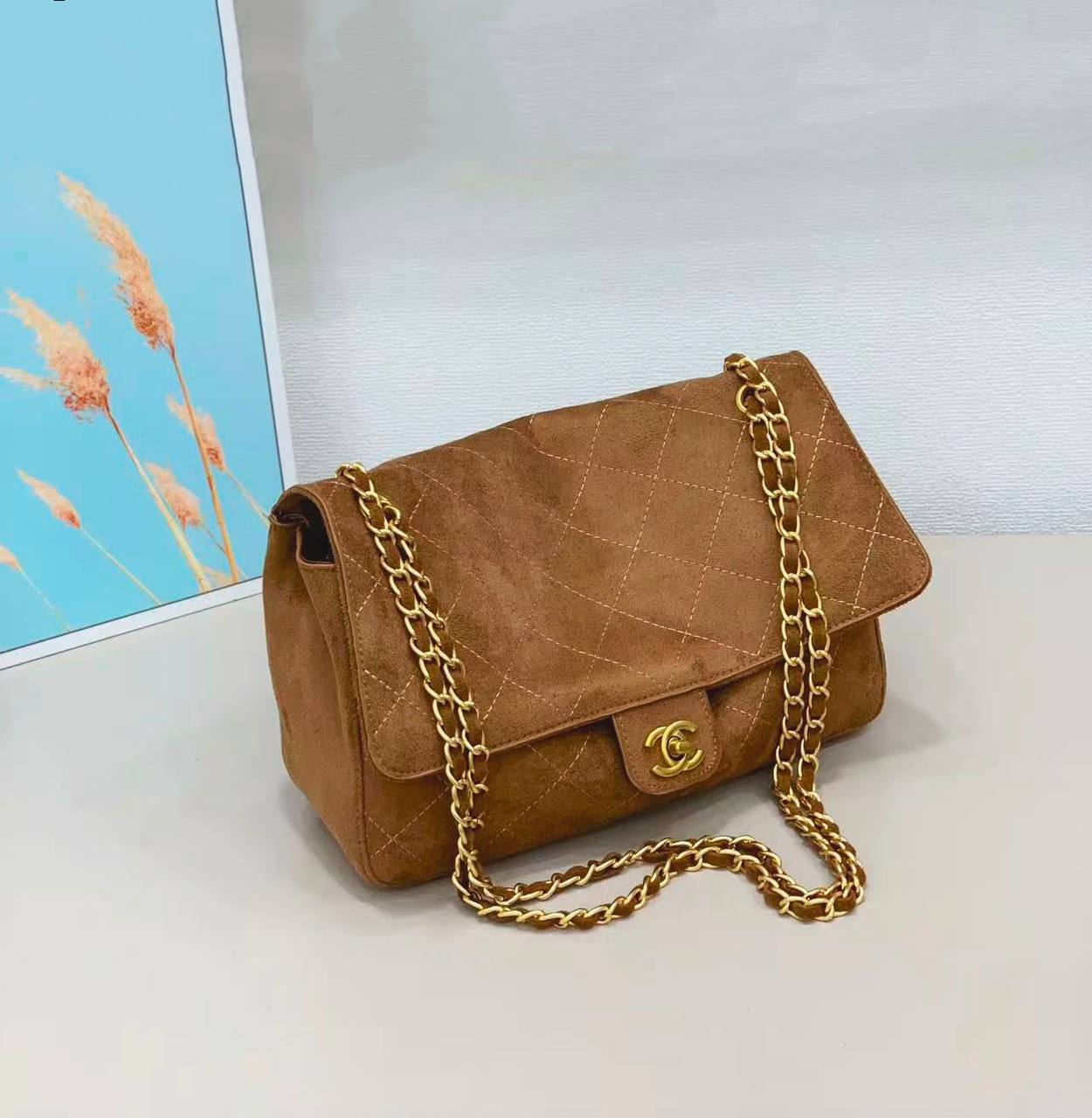 CHANEL 
COPY ONE 
180 dhs🇦🇪🇦🇪

Zain39
♥️♥️♥️