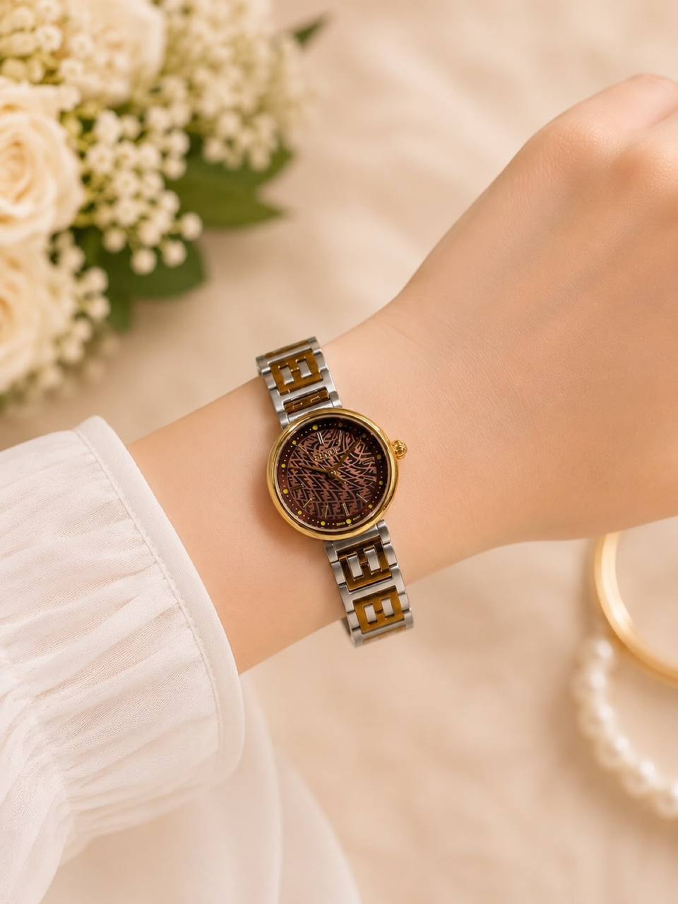 FENDI LADY
240 dhs🇦🇪🇦🇪

Zain304
♥️♥️♥️