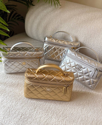 YSL - CHANEL     
           🦋💝
 🦋Available now 🩵💫
For Price 👇 WhatsApp✅
0568585901 
0507557372
0552275751 Owner Zain 👌

Zain246
♥️♥️♥️