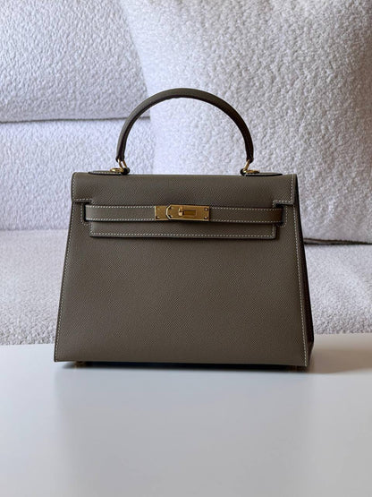 Hermes
kelly epsom 28cm💥Master quality ✅

with box📦
🎁🎁🎁

420 dhs💓

Zain52
♥️♥️♥️