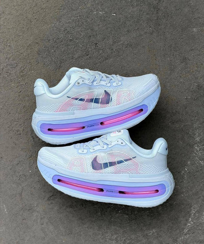 Nike Vomero Premium
Blue Tint ，
Size 36-45 ，
250 dhs✅

Zain18
♥️♥️♥️