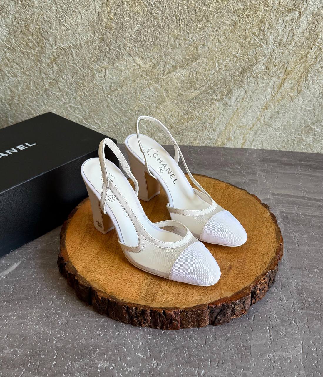 CHANEL 💫😍
SuperMaster Quality 💯
400 dhs💓
Size: 36-41 💥

Zain171
♥️♥️♥️