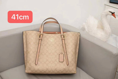 Coach
 41cm 
120 dhs💓

Zain168
♥️♥️♥️