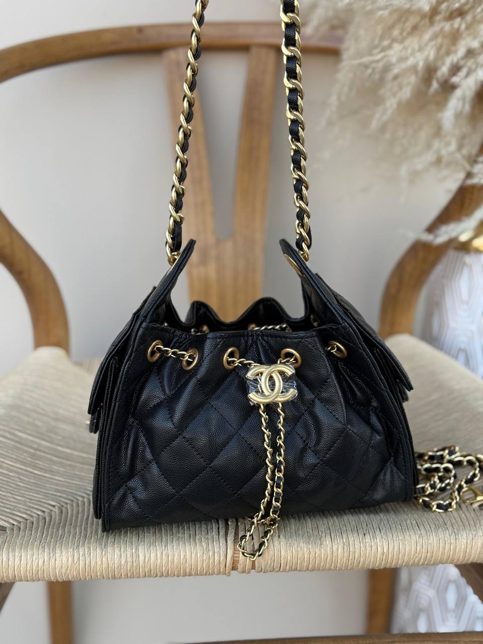 Available again✨✨✨
CHANEL
22cm
360 dhs👑
25cm
380 dhs👑
33cm
400 dhs👑
Top quality 
With box🎁

Zain167
♥️♥️♥️