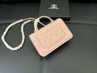 Chanel
100 dhs🇦🇪🇦🇪 
with box high quality20cm

Zain26
♥️♥️♥️