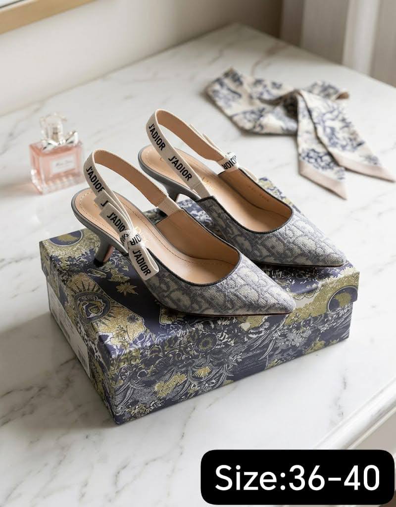 Dior Heel👠 
85 dhs✅

Zain40
♥️♥️♥️