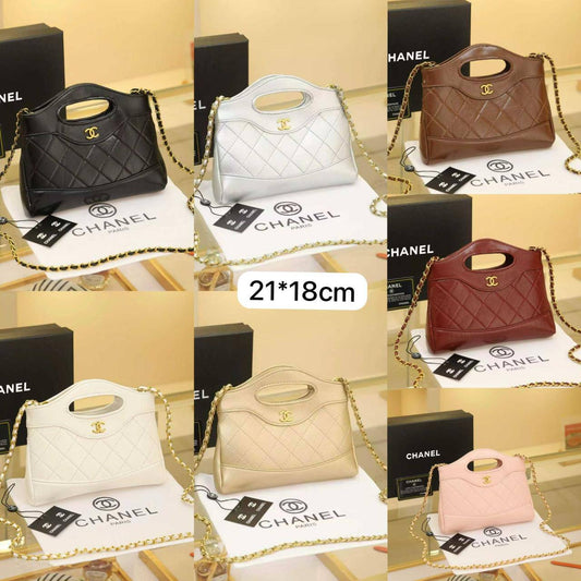 ❤️ Chanel Nano
1⃣️ First quality +🎁
Size: 21 * 18 * 4 cm
95 dhs✅
with box🎁

Zain115
♥️♥️♥️