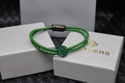 Bracelet 

60 dhs🪙💕 

With box paper bag
🎁🎁🎁

Zain33
♥️♥️♥️