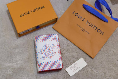 LV Wallet 
Master Quality
110 dhs🇦🇪🇦🇪

Zain33
♥️♥️♥️