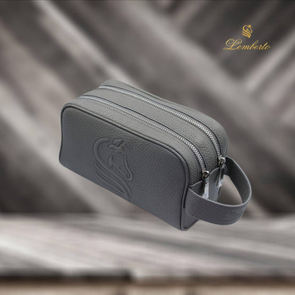 *LEMBERTO TOILETRY POUCH FOR MEN FULL LEATHER*

230 dhs🗽

*WITH BOX AND BAG*
🎁🎁🎁

Zain58
♥️♥️♥️