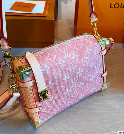 LV
MASTER QUALITY
270 dhs💓
……(with leather )
30CM

Zain295
♥️♥️♥️