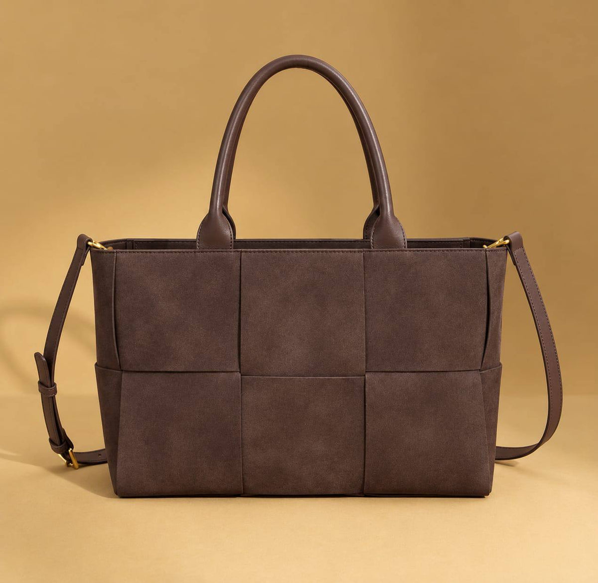 BOTTEGA 

COPY ONE 

NEW CAME 
WITH BOX 

135 dhs🇦🇪🇦🇪

Zain39
♥️♥️♥️