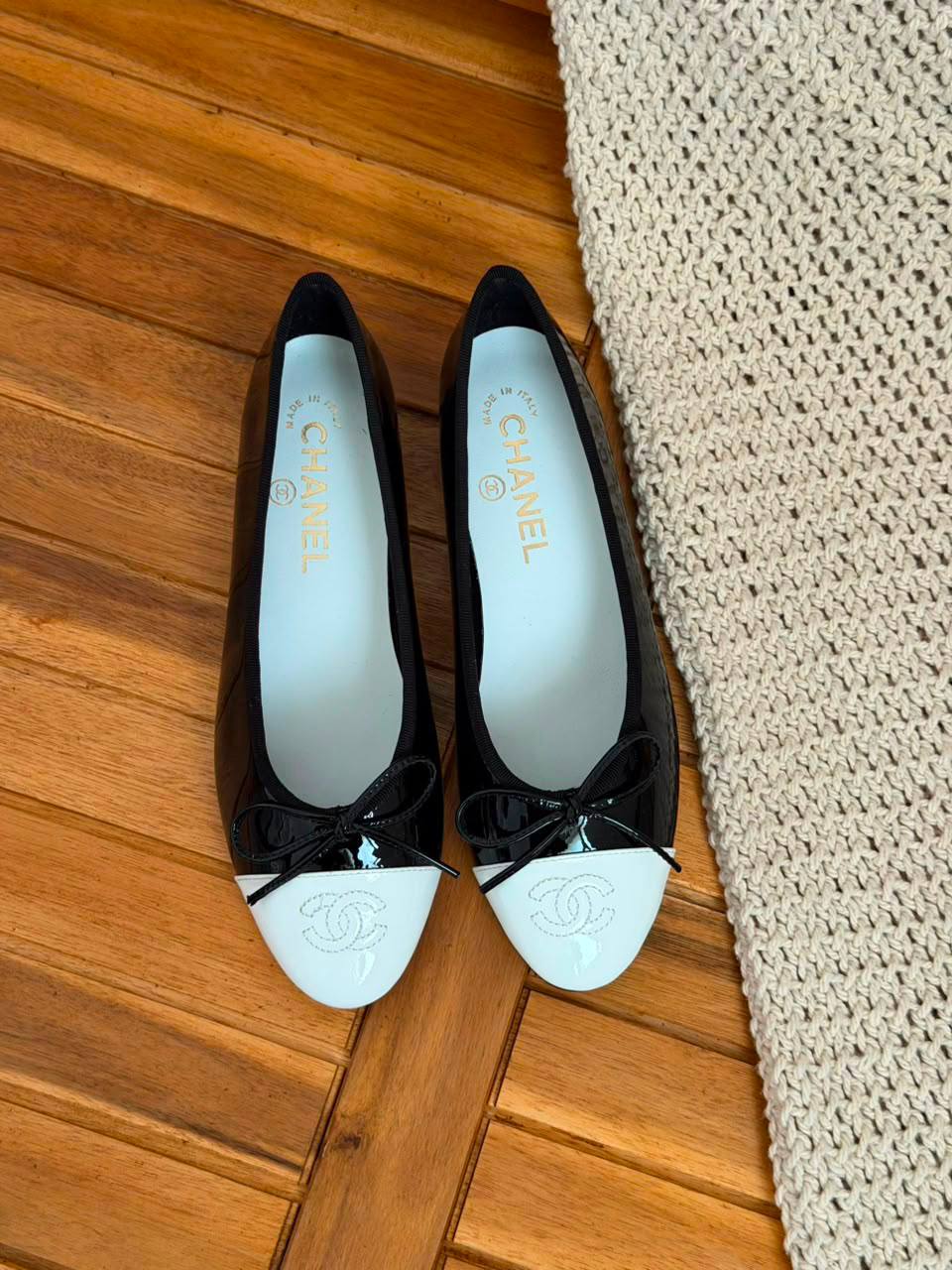 Chanel
Size 36-41
_Super master high quality_🪡
450 dhs🇦🇪🇦🇪

Zain176
♥️♥️♥️