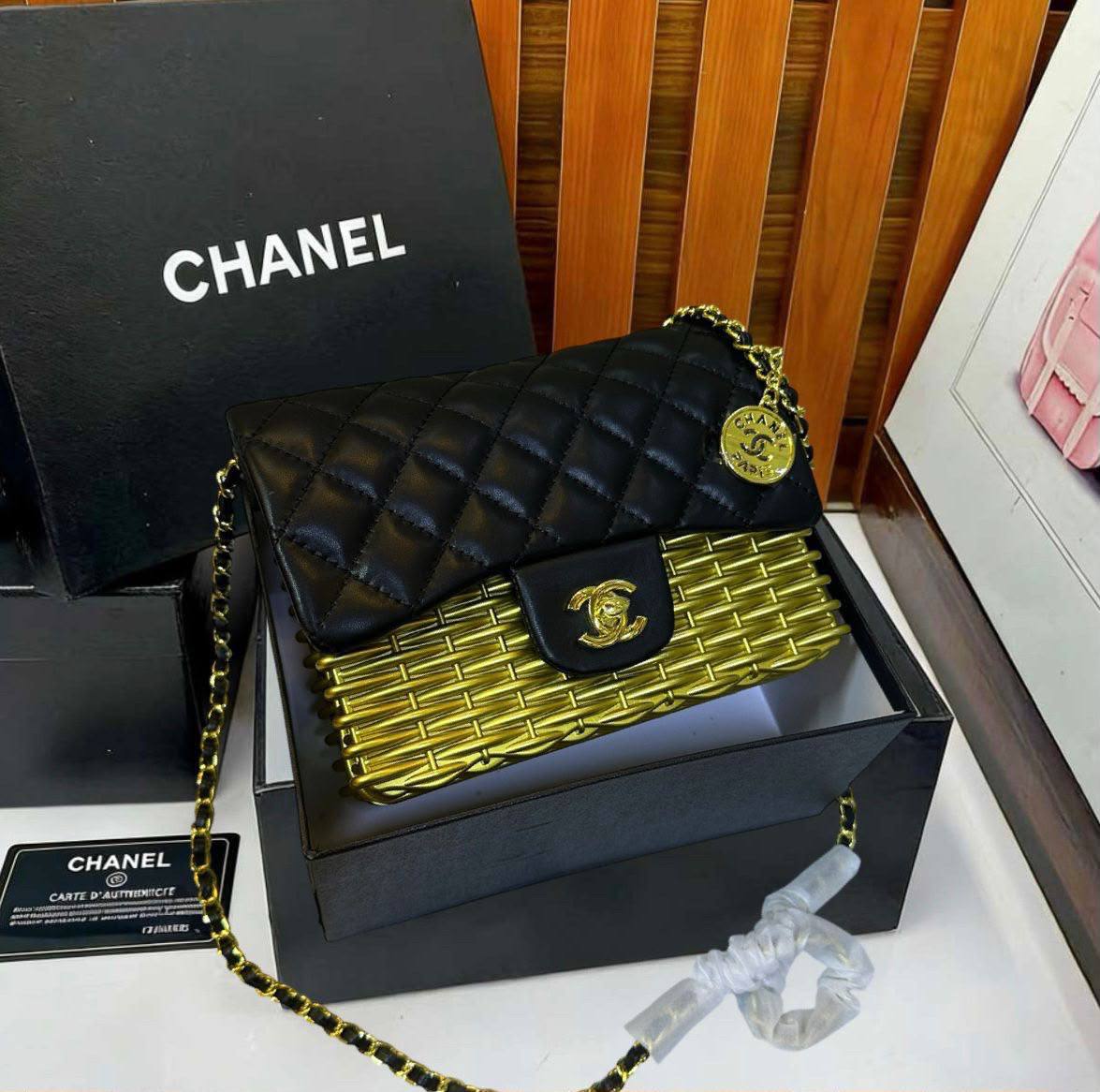 CHANEL 
COPY ONE 
WITH BOX 
🎁🎁🎁

190 DHS✅

Zain17
♥️♥️♥️