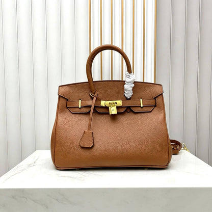 HERMES BIRKIN 

30CM 
NEW CAME 
GOOD QUALITY 

30cm
115 dhs🇦🇪🇦🇪

Zain295
♥️♥️♥️