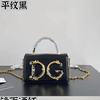 D&G
115 dhs🪙🌨️

Zain143
♥️♥️♥️