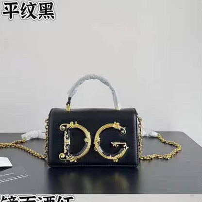D&G
115 dhs🪙🌨️

Zain143
♥️♥️♥️