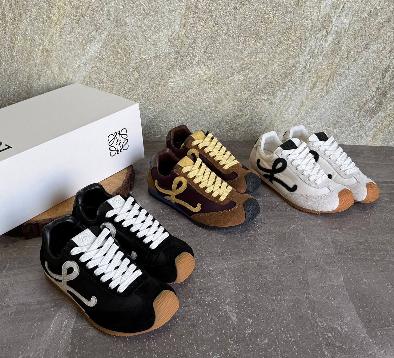 LOEWE
SuperMaster Quality 💯
450 dhs✅
Size: 36-41💥

Zain171
♥️♥️♥️