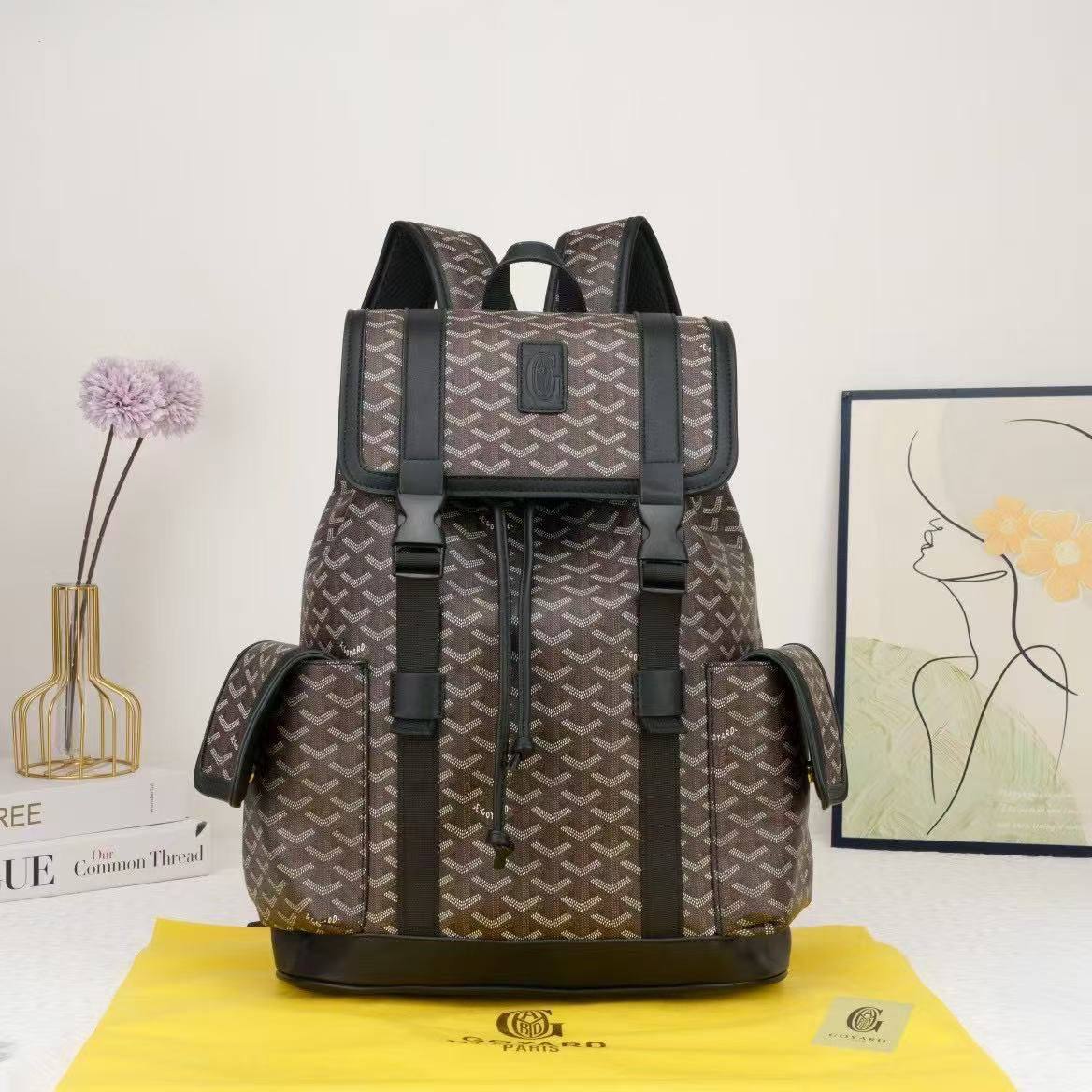 GOYARD 
BACKPACK 
GOOD QUALITY 
130 dhs✅

Zain39
♥️♥️♥️