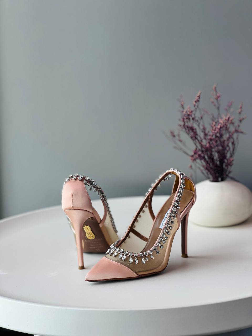 Aquzzura 🧡🖤
Size 36_41
Super high quality
450 dhs✅

Zain176
♥️♥️♥️