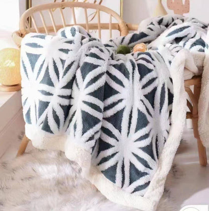 New collection 
Winter ❄️ collection 
Blanket for winter 
High quality 
Size 230/200
80 dhs🪙🖤

Zain99
♥️♥️♥️