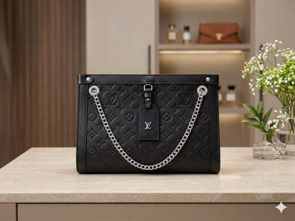 LV
Nova PM Monogram
Shoulder Bag/ clutch/Handbag
With BOX
Size: 30 cm

95 dhs🇦🇪🇦🇪

Zain239
♥️♥️♥️