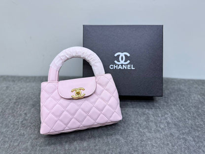 Chanel

with box
🎁🎁🎁

95 dhs🪙🖤

Zain114
♥️♥️♥️