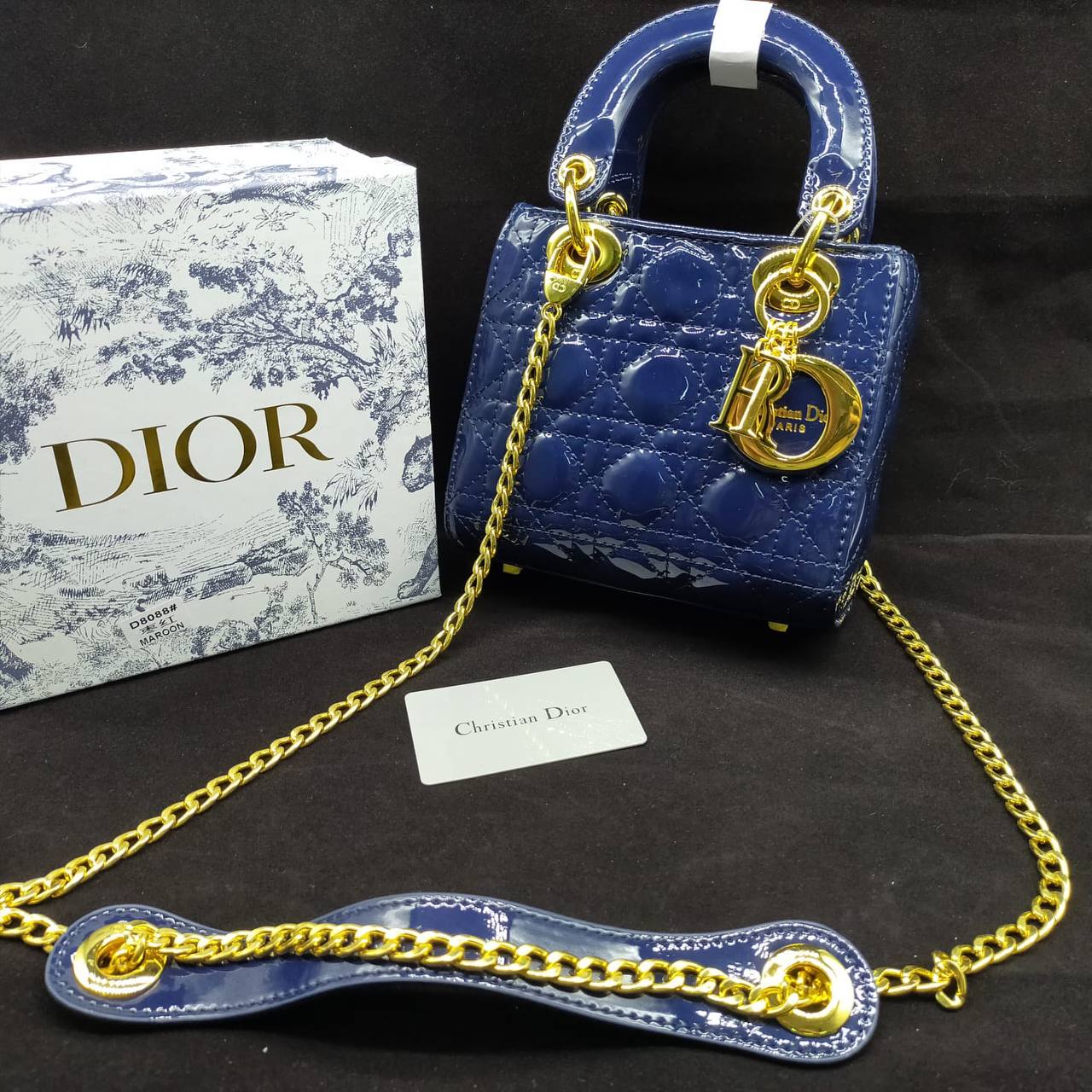 Dior
110 dhs✅

with box
🎁🎁🎁

Zain235
♥️♥️♥️