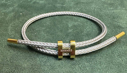 Hot moving 🔥🔥🔥 
Hermes UNISEX Bracelet. 
Water proof 💦💦💦
30 dhs❣️

Zain243
♥️♥️♥️