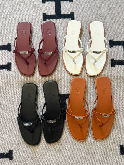 Hermes 🖤
✨ 𝐀𝐯𝐚𝐢𝐥𝐚𝐛𝐥𝐞 𝐍𝐨𝐰
✨ 𝐒𝐢𝐳𝐞𝐬: 𝟑𝟔 — 𝟒𝟏
450 dhs✅

Zain298
♥️♥️♥️