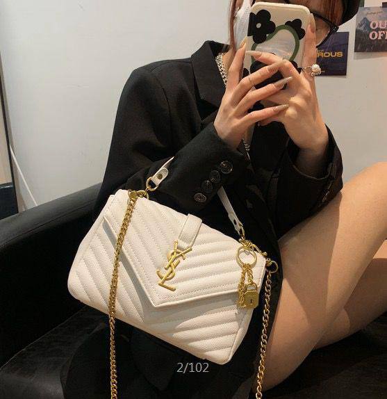 YSL
25*16*9 cm
85 dhs

With box
🎁🎁🎁

Zain17
♥️♥️♥️