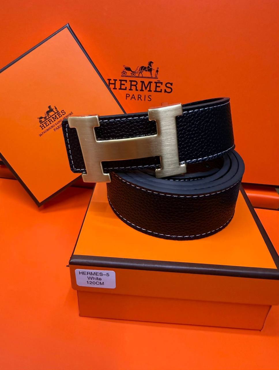 Belts
With box 
🎁🎁🎁

40 dhs✅

Zain93
♥️♥️♥️